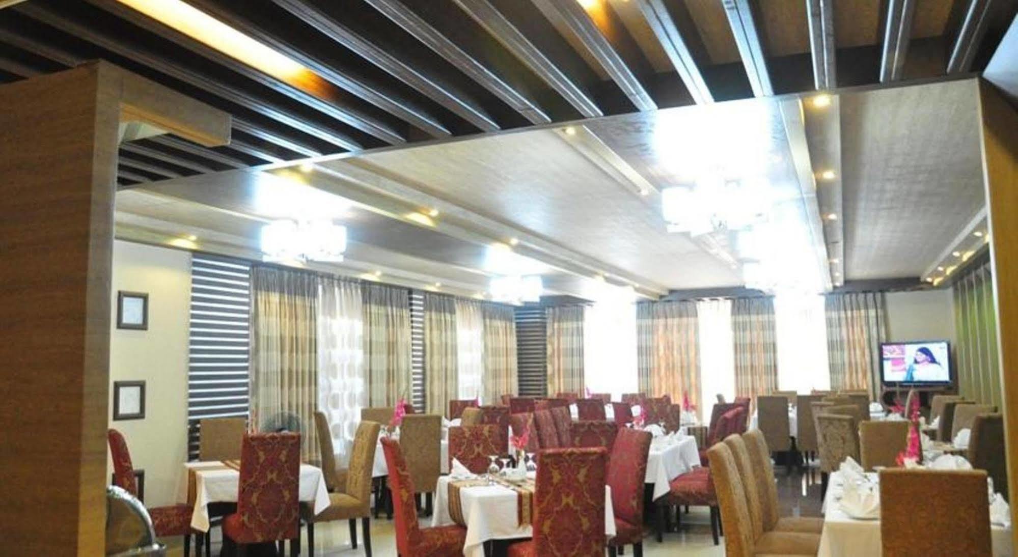 Marino Hotel - Best Near Airport Dhaka Zewnętrze zdjęcie